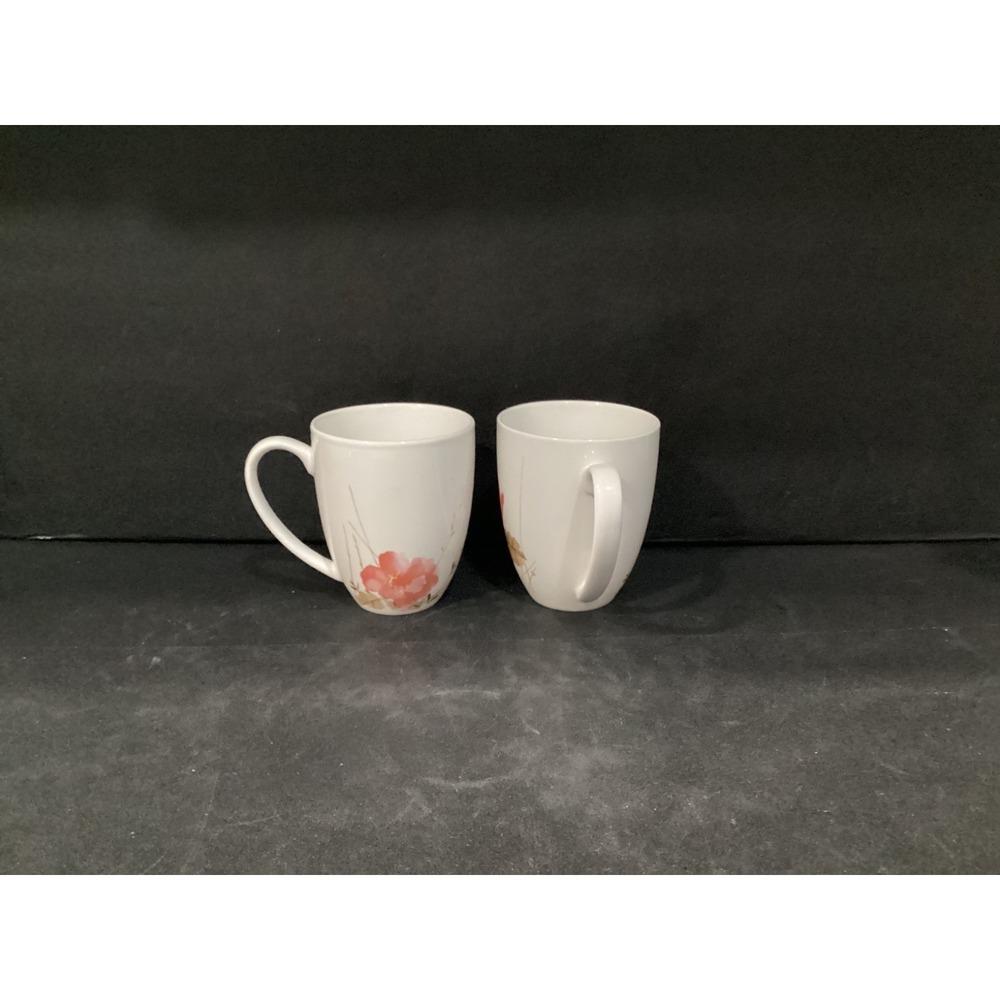 Oneida Amore Coffee Cups Mugs White Porcelain Pink Floral Watercolor Set of 2